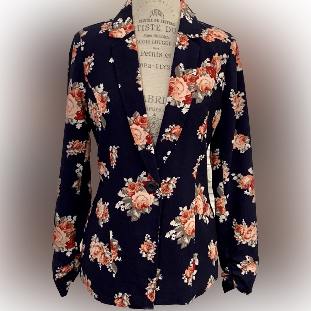 🌸 Floral Printed Jacket - NWT!!